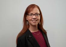 Vicki Thomas Headshot